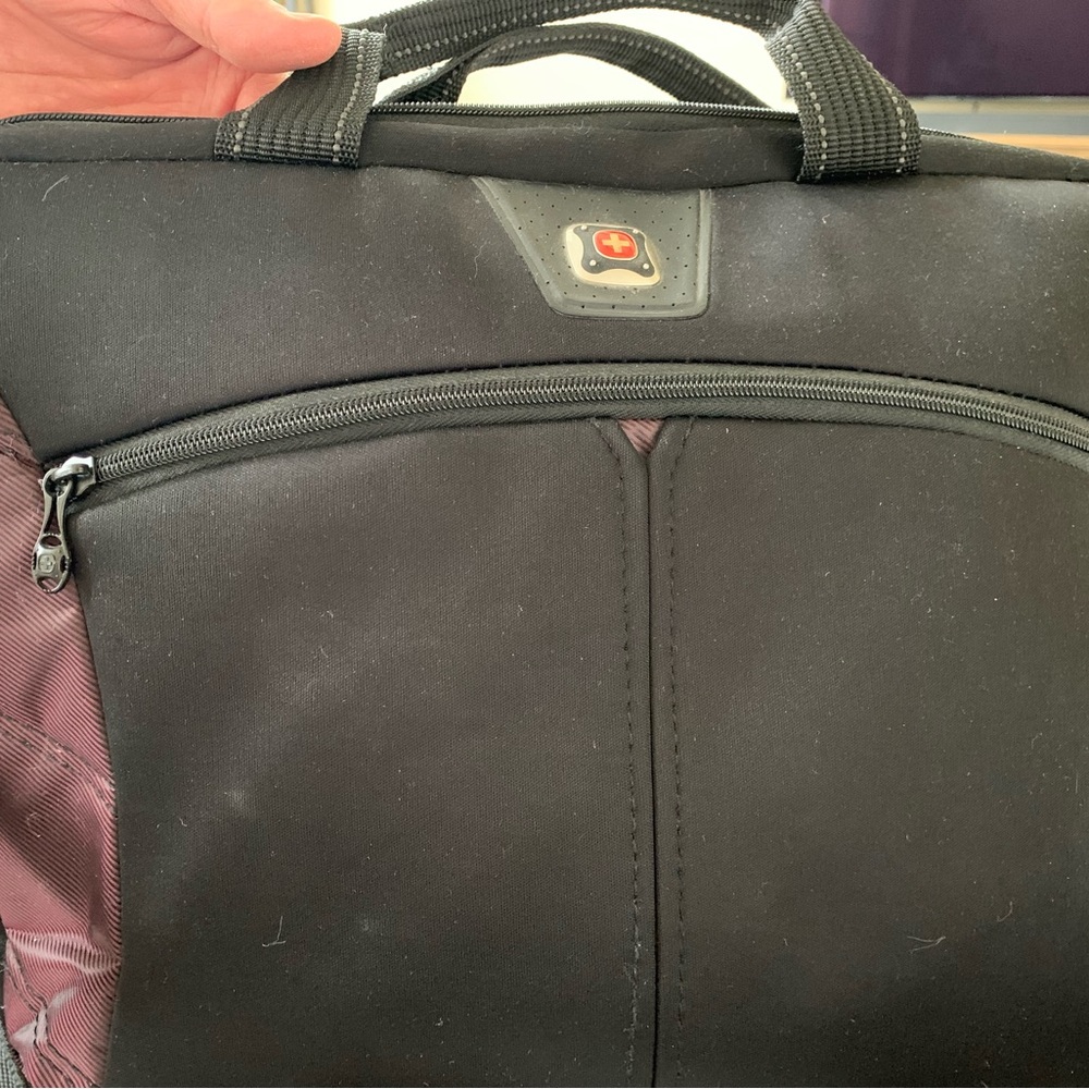 Swiss Gear Laptop Bag with crossbody strap